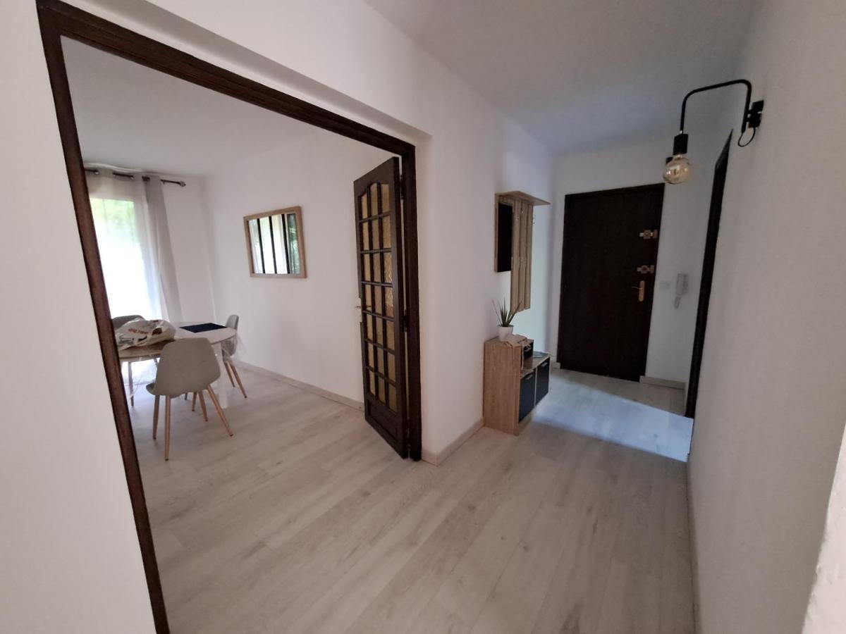 T2 A 2Min Du Centre +Parking Apartment L'Isle-sur-la-Sorgue Exterior photo